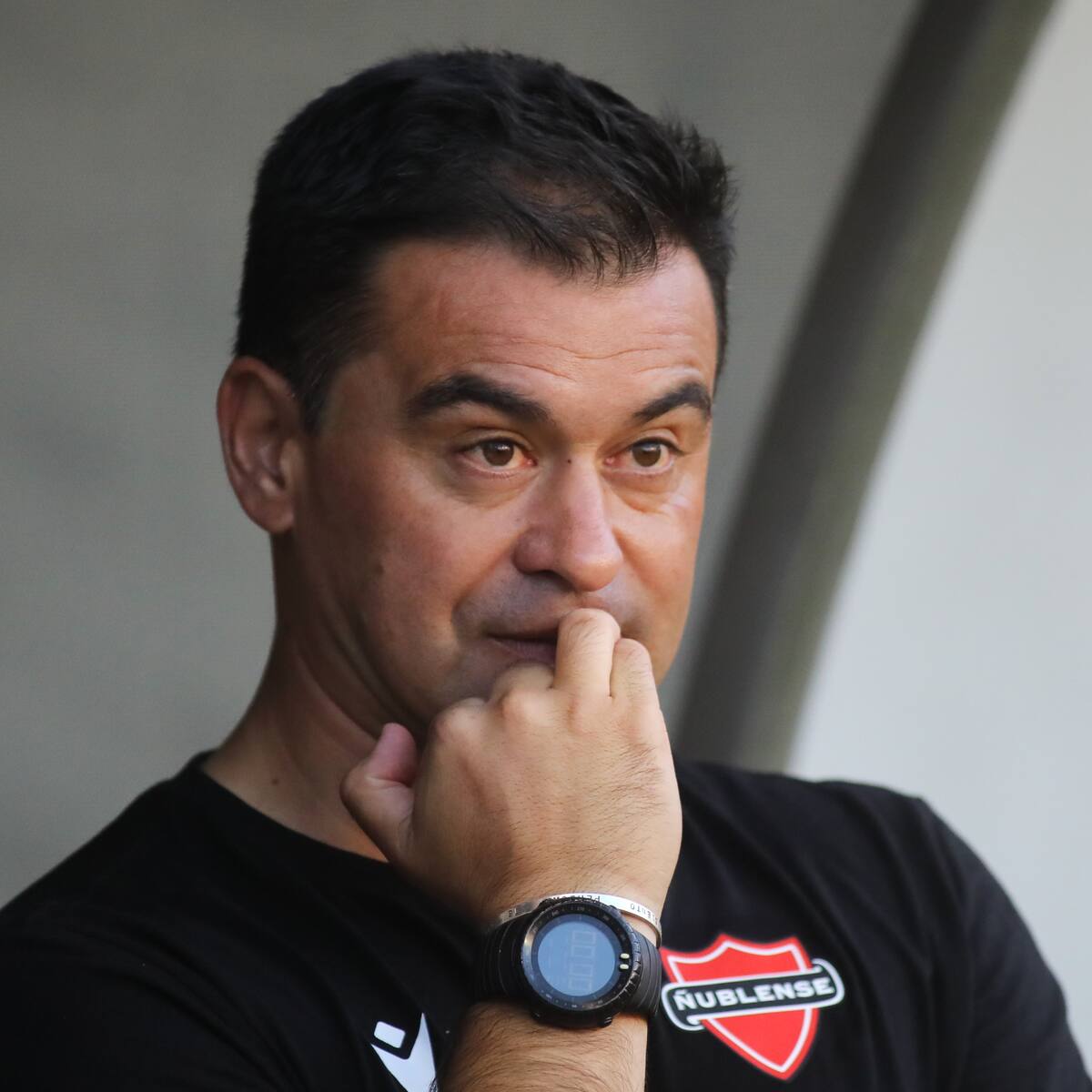 “Cambiar todas las decisiones de la cancha por el VAR me parece un poco exagerado”: la dura crítica de Juan José Ribera al arbitraje ante la UC