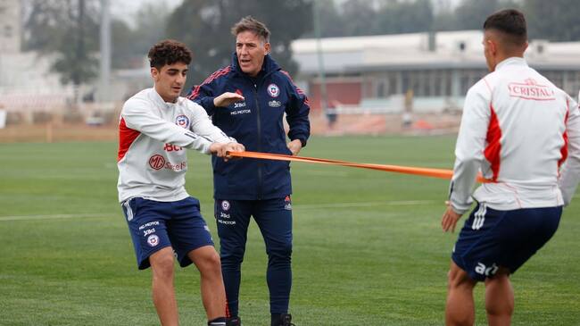 Sin jugadores de Colo Colo y la UC: Berizzo cita 25 futbolistas a nuevo microciclo de La Roja Sub 23