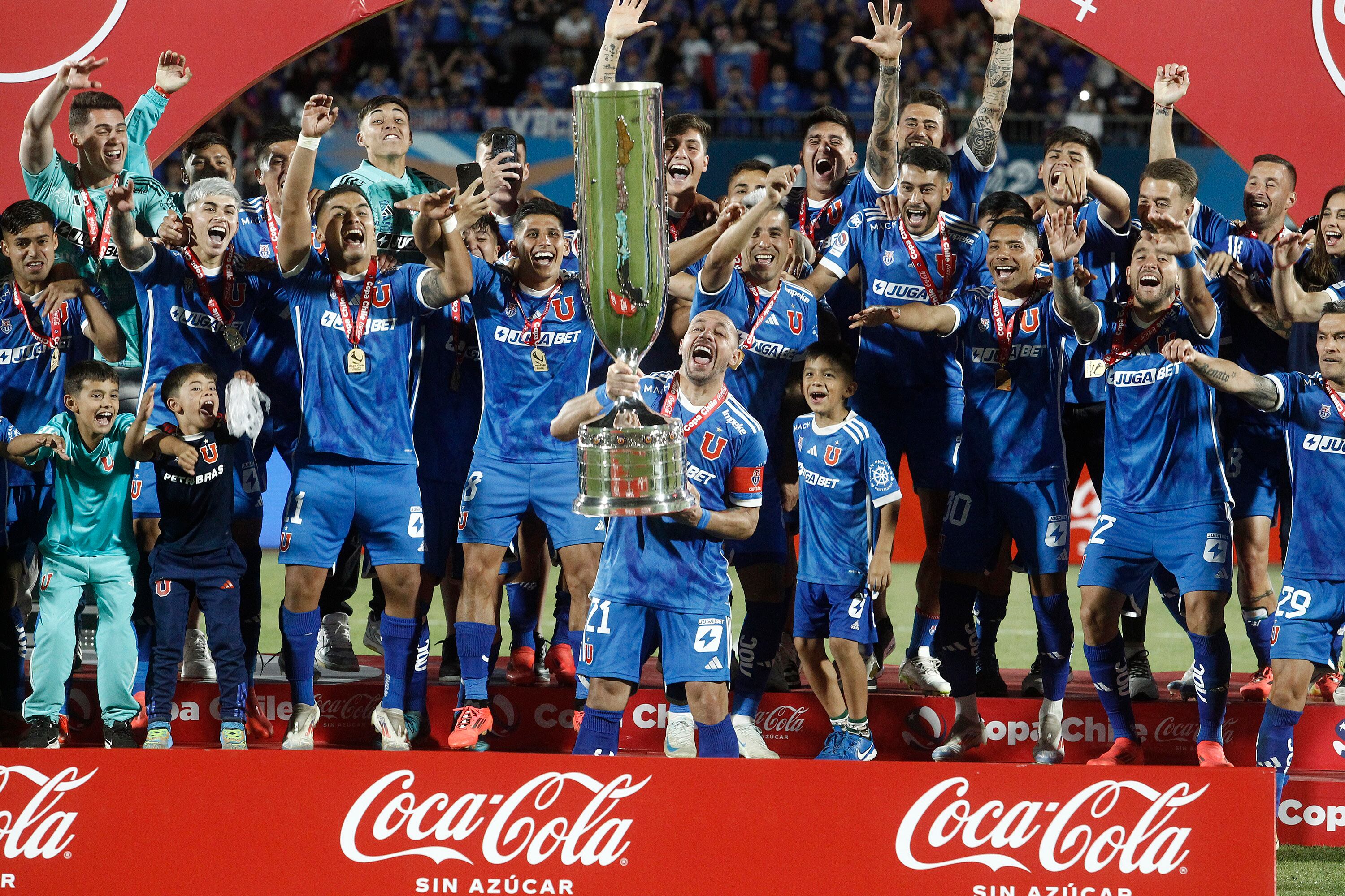 La U celebrando ante Ñublense en Copa Chile | Agencia Uno