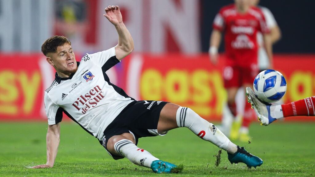 Colo Colo ya define al reemplazante de Leonardo Gil para su formación ante Cobresal
