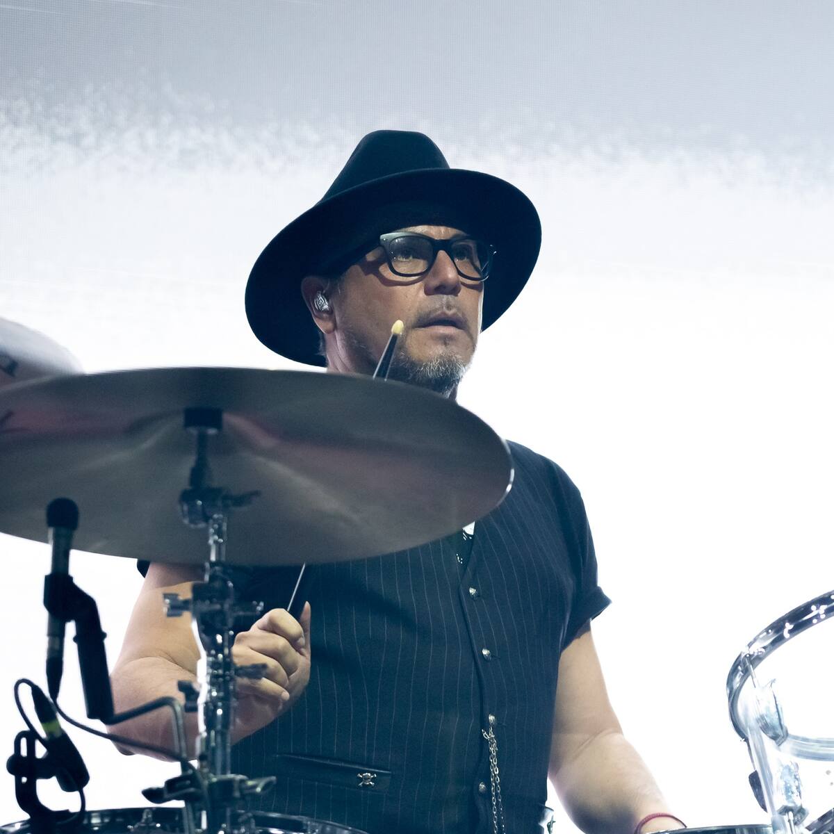 Lanzarán pronto su primera canción: Mauricio Basualto presenta su nueva banda tras dejar Los Bunkers