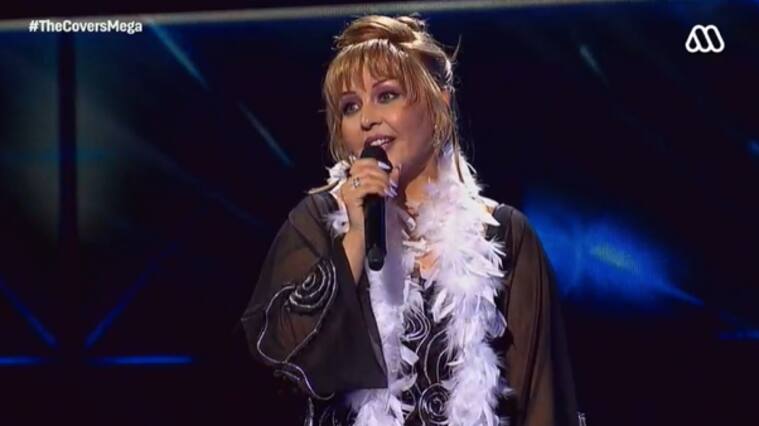 "Es una de las más grandes" expresó la vocalista de Saiko, quien se coronó como la mejor de la noche y aprovechó de dedicar sentidas palabras a la cantante de boleros, Palmenia Pizarro en The Covers.