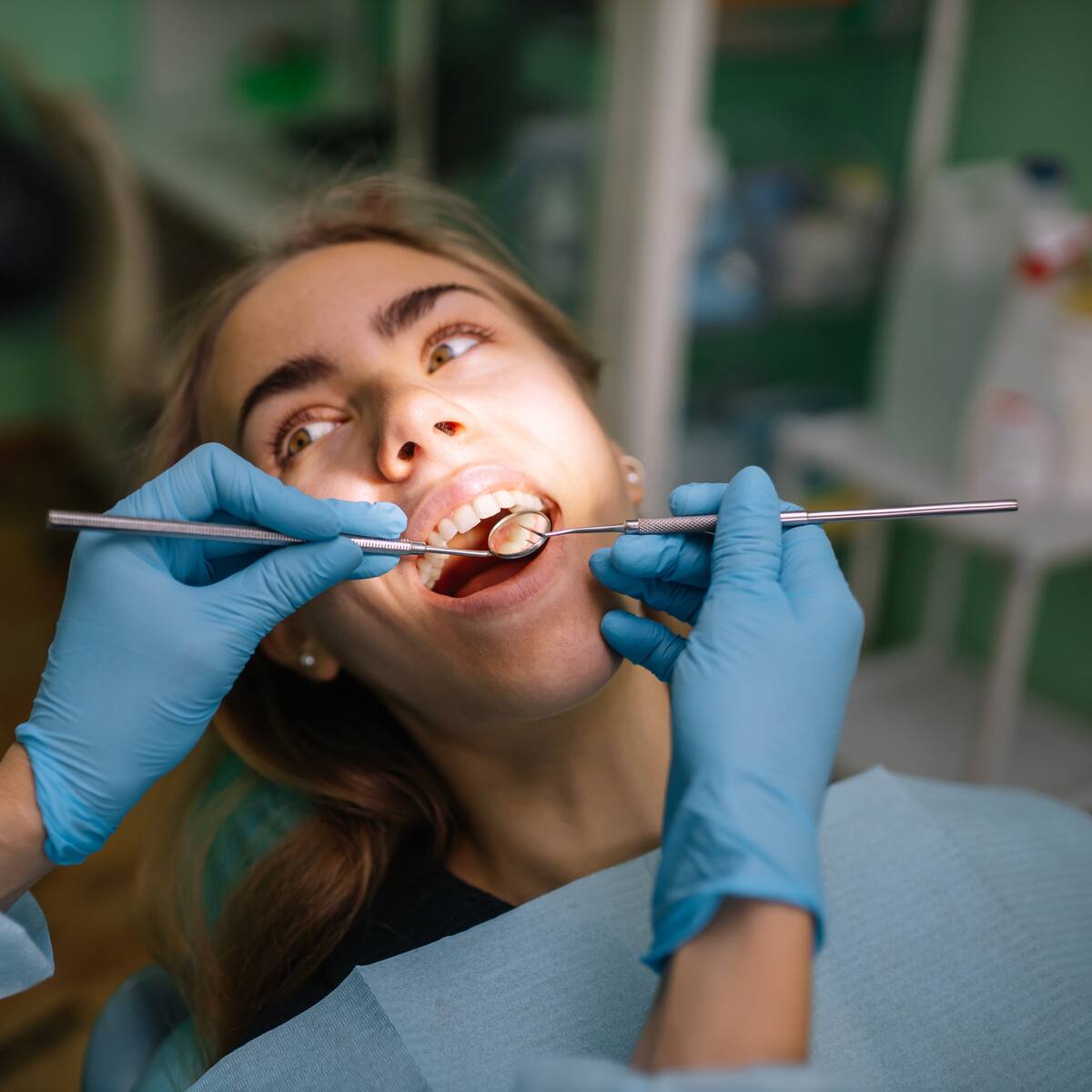Bruxismo por estrés: Síntomas, causas y consejos de expertos para aliviar el dolor mandibular