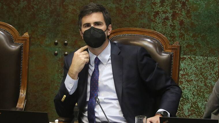 28 DE SEPTIEMBRE DE 2021/VALPARAISOEl diputado Diego Paulsen, durante la Sesión de Sala de la Cámara de Diputados, que analiza el proyecto de moción parlamentaria que despenaliza el aborto consentido por la mujer en las primeras 14 semanas de gestación.
FOTO: LEONARDO RUBILAR CHANDIA/AGENCIAUNO