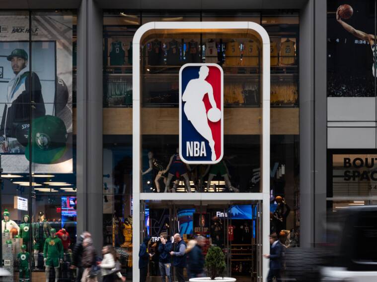 NBA suspende negocios, actividades económicas y transmisiones en Rusia