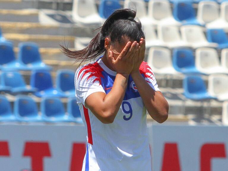 «La Roja» seguiría esperando: Repechaje olímpico de fútbol femenino sería suspendido