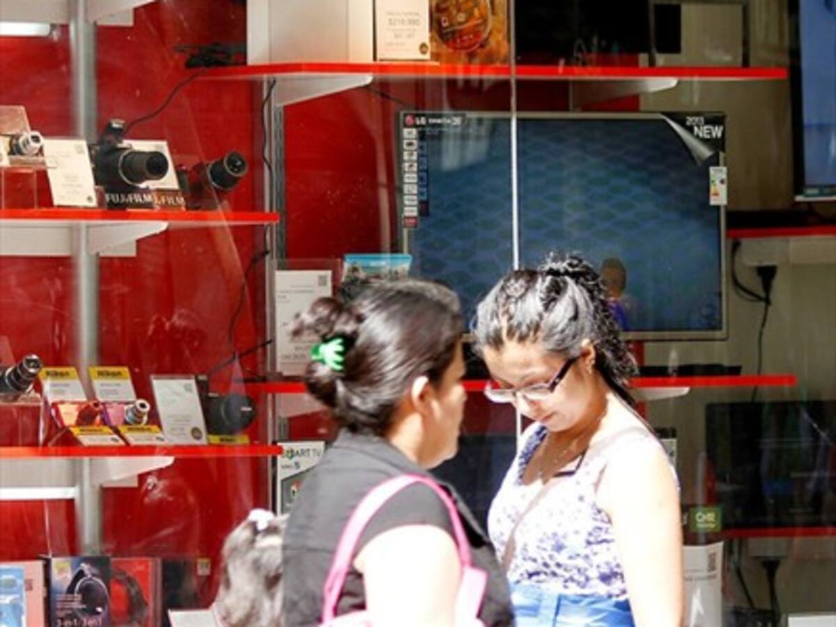Ventas minoristas en la RM anotan alza por segundo mes consecutivo: crecieron 5,4%