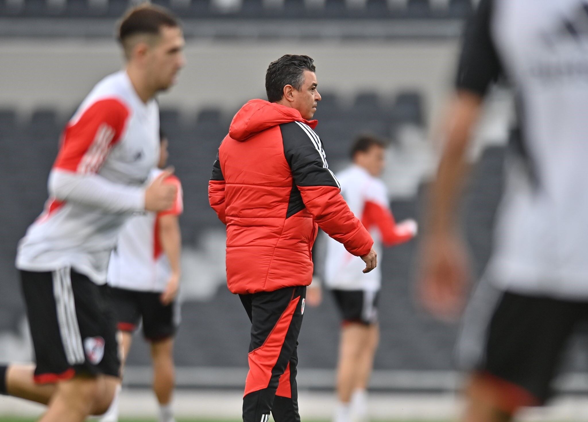 El equipo parte con Paulo Díaz: Marcelo Gallardo revoluciona River en su regreso a la banca técnica | X: River Plate