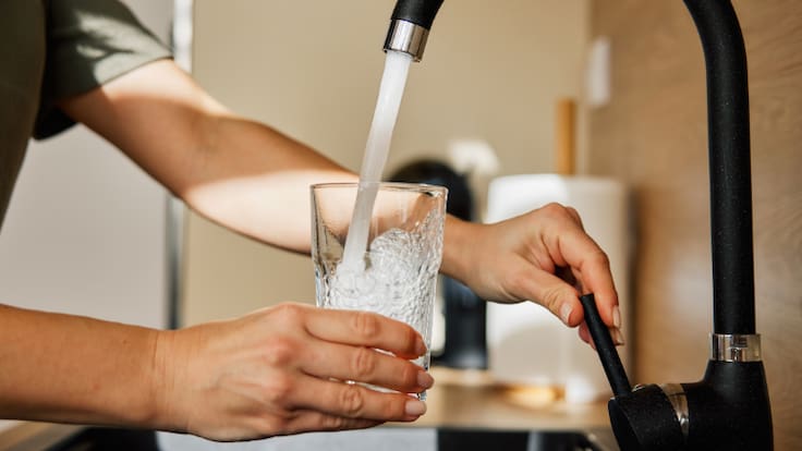 Por hasta 15 horas: Aguas Andinas anuncia cortes de agua en Santiago este jueves 23 de abril en 8 comunas