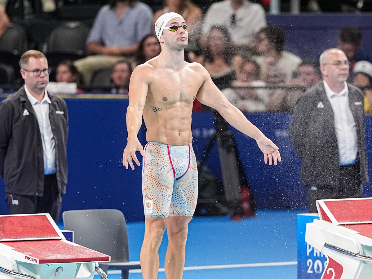 “¿Esto es legal?”: Nadador neerlandés se vuelve viral tras lucir revelador traje de baño en París 2024