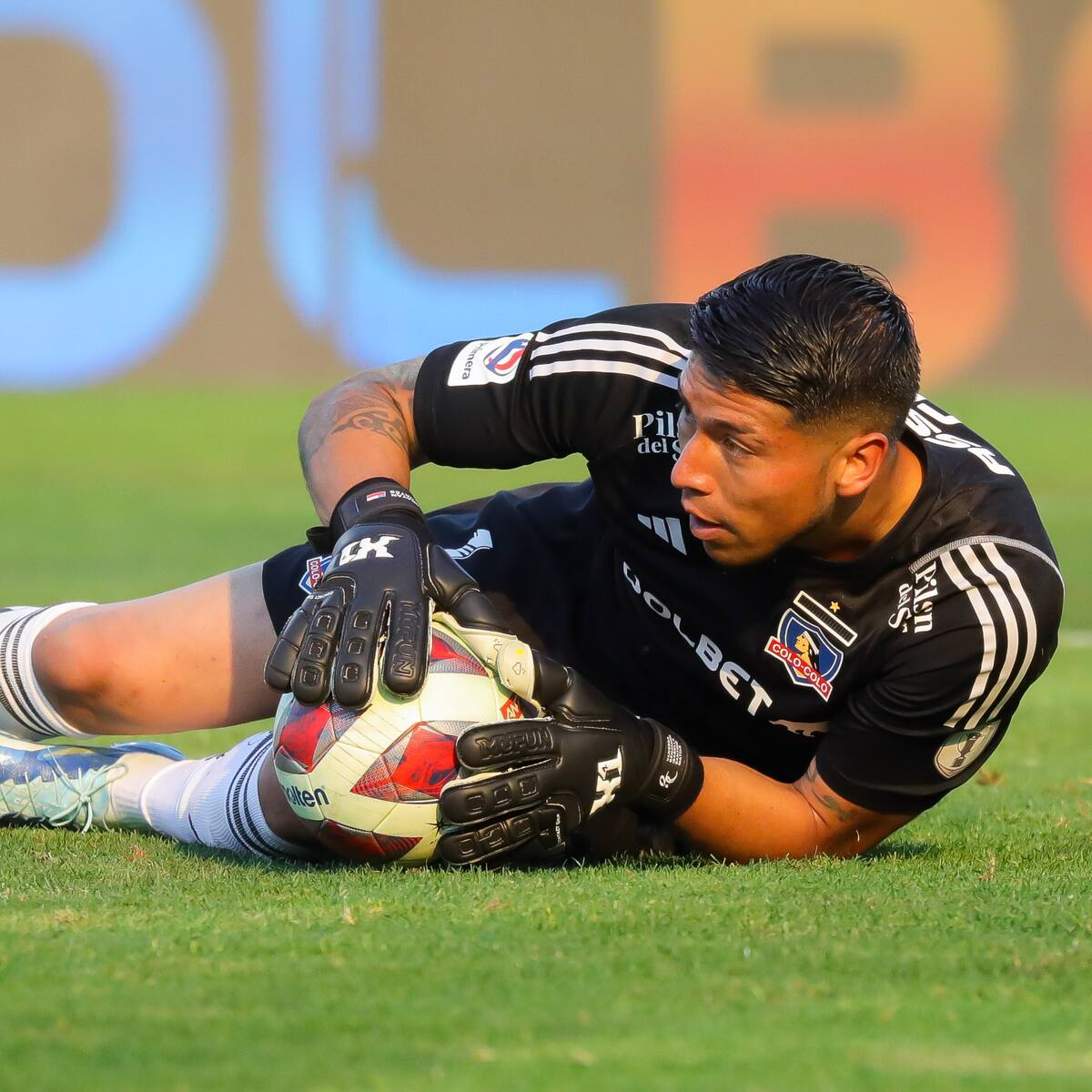 Presidente de Peñarol le mete presión a Colo Colo en medio de negociaciones por Brayan Cortés: “Ya no depende de nosotros”