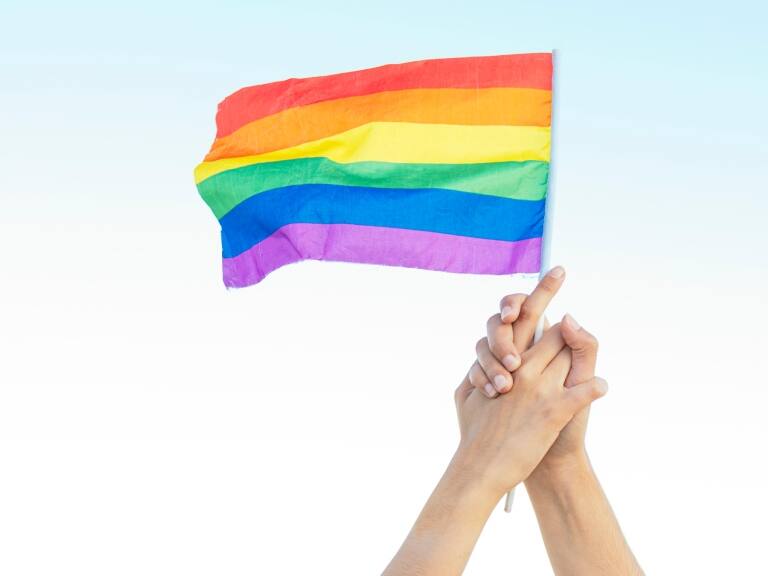 «Es decepcionante»: fundaciones LGBTQ+ lamentan ausencia de anuncios sobre la comunidad en Cuenta Pública 2023