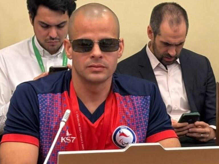 Comisión de Gobierno Interior aprueba nacionalización por gracia de nadador paralímpico Yunerki Ortega