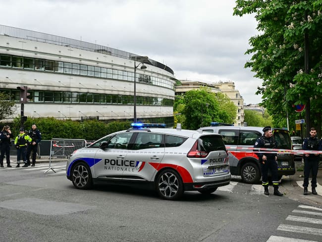 Francia: detienen a hombre que ingresó al consulado de Irán en París con supuesto “material explosivo”