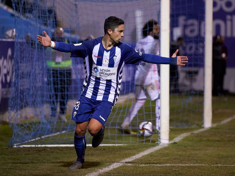 Papelón: Alcoyano de la Segunda B de España eliminó al Real Madrid de la Copa del Rey