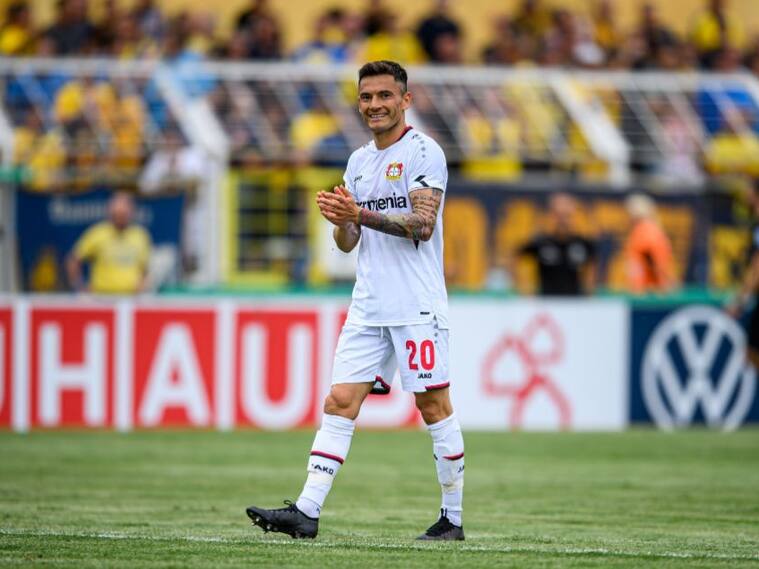 Charles Aranguiz inició la temporada con un triunfo en la Copa de Alemania