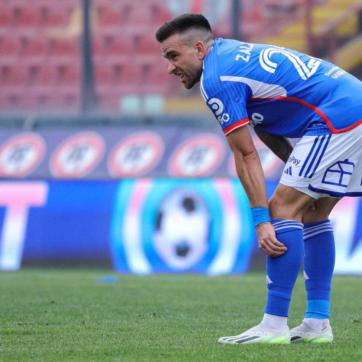 ¡Sufre Gustavo Álvarez! La grave lesión que tendrá a Matías Zaldivia fuera de la U