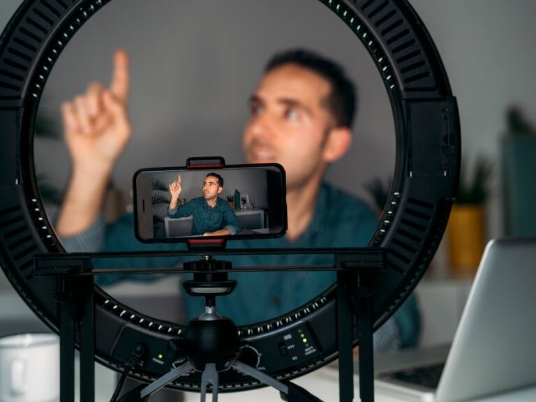 Estudio analiza la efectividad de los influencers en Instagram