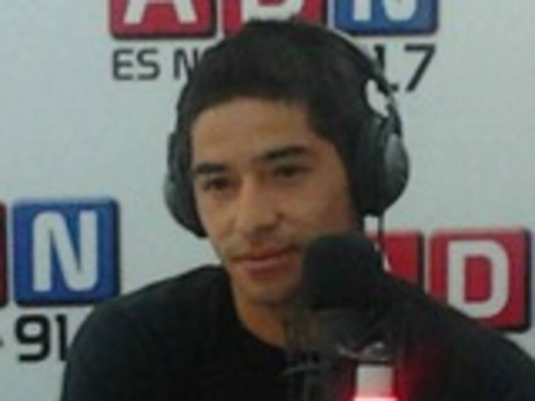 Cristián Álvarez: »Chile gana mucho con Valdivia en la cancha»