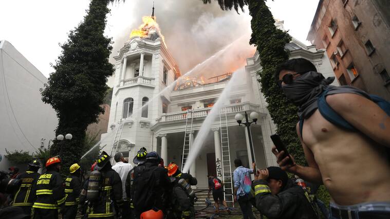 Condenado por incendio en universidad Pedro de Valdivia