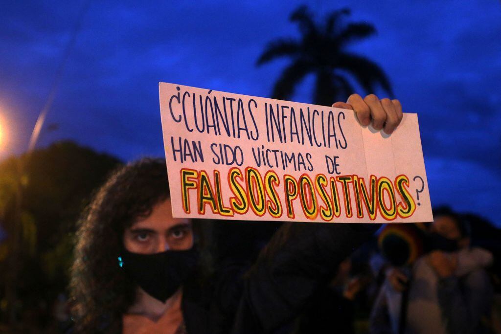 Manifestación por el asesinato de niñas y niños a manos del ejército de Colombia