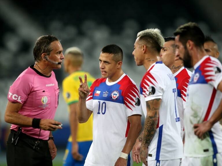 Francis Cagigao, director deportivo del fútbol nacional, con Los Tenores: «La «Generación Dorada» aún tiene gasolina en el estanque»