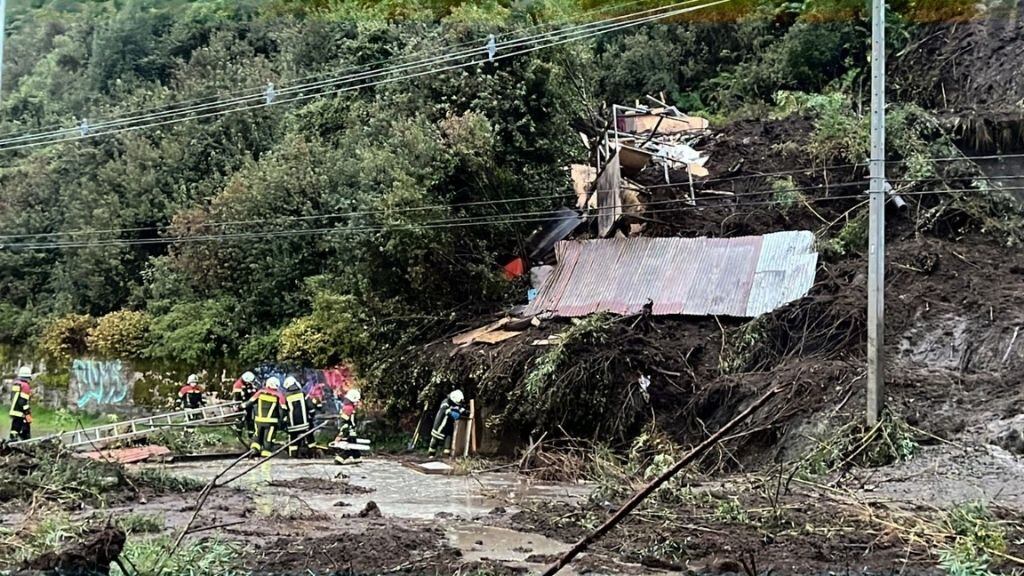 Puerto Montt, derrumbe, desalojo, 1024x576 jpg ok