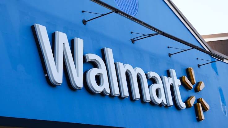 Terror en supermercado: hombre apuñala a 11 clientes en un local de Walmart