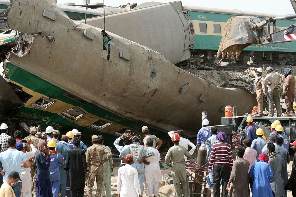 El grave accidente de dos trenes que se produjo en la provincia de Sindh