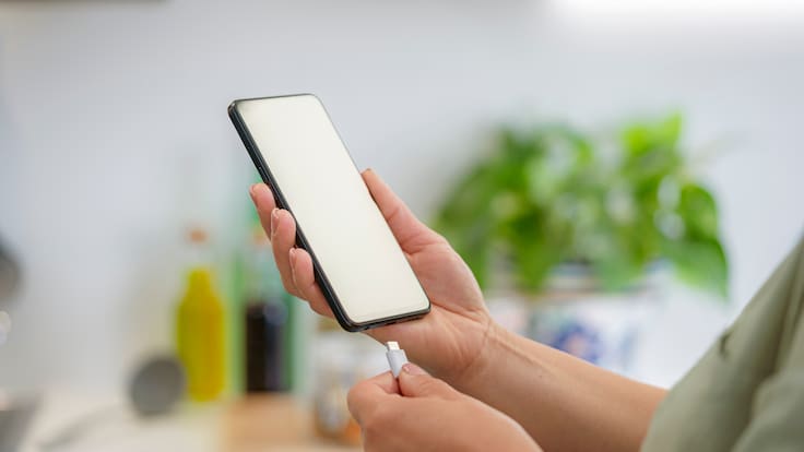 Chile confirma importante cambio para celulares y computadores con cargador único: ¿Desde cuándo comenzará a regir?