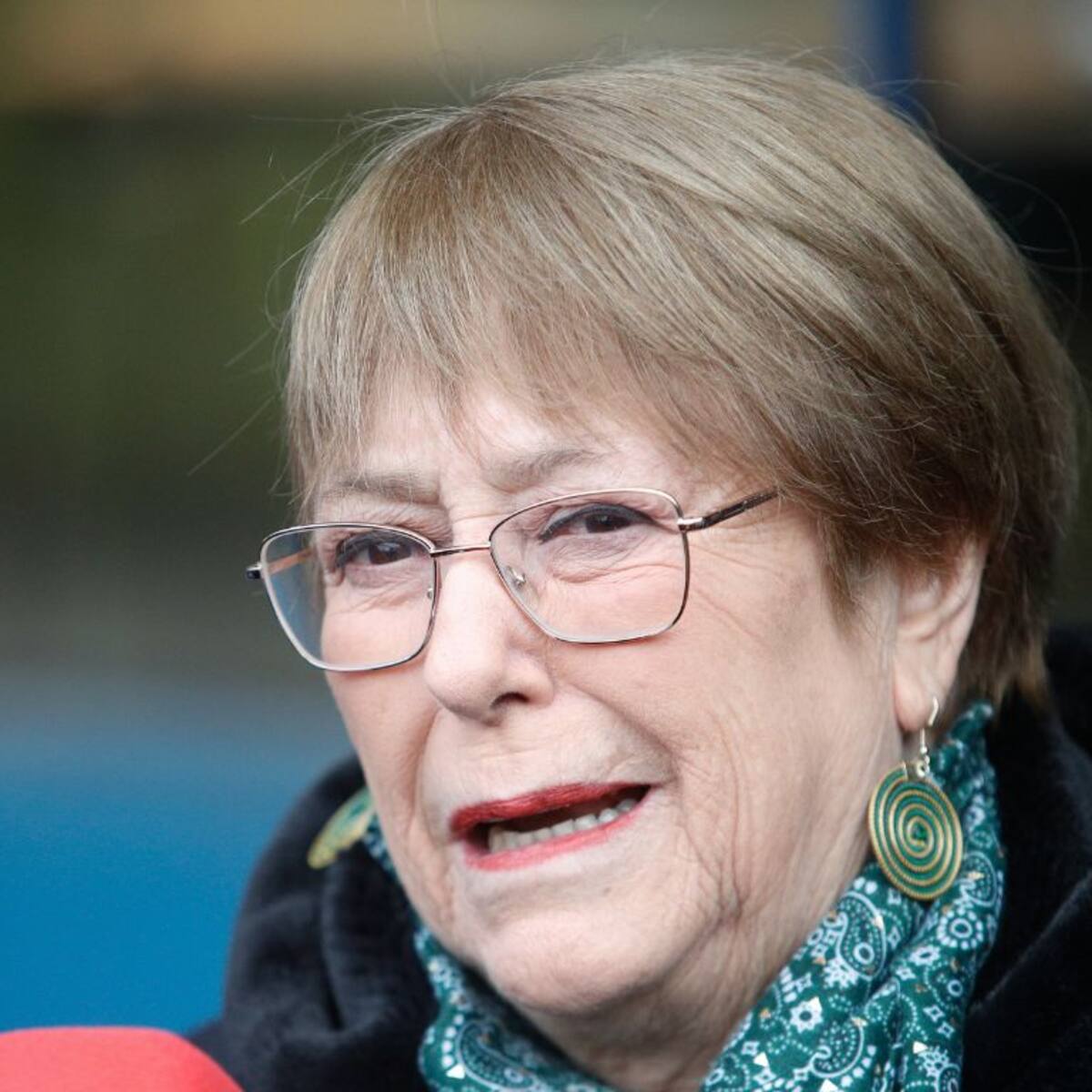 Bachelet tras votar en las Primarias 2025: “El mejor rol que puedo tener es contribuir a la unidad del progresismo”