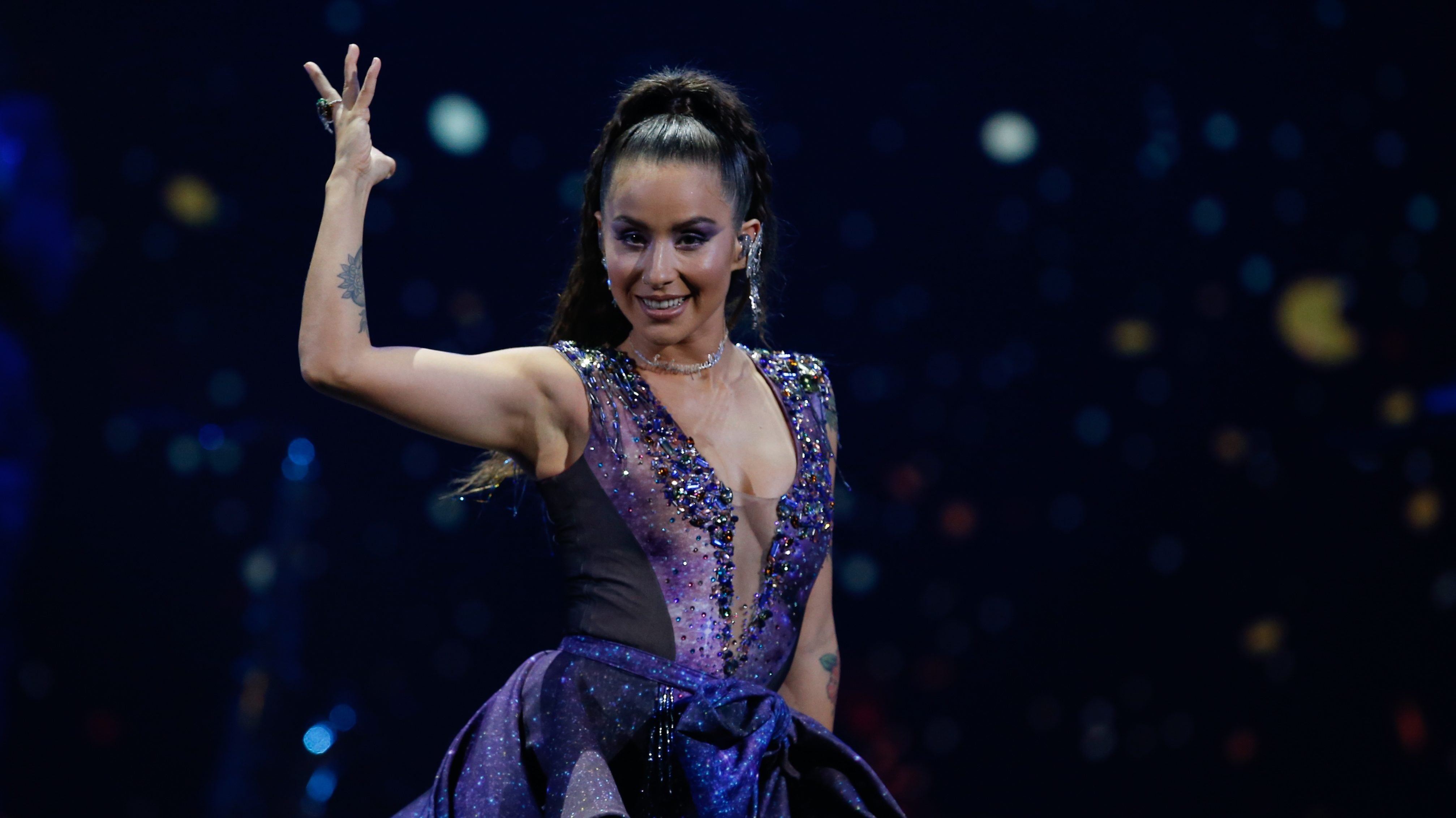29 de Febrero del 2020/Viña del MarLa cantante, actriz y jurado del Festival, Denise Rosenthal ,durante la sexta noche del Festival de Viña del Mar 2020 realizado en la Quinta Vergara.
FOTO: FRANCISCO LONGA/AGENCIAUNO