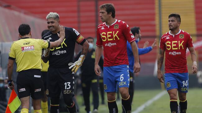 1 de Mayo del 2021/SANTIAGOFederico Platero(c) es expulsado por insultar al arbitro ,durante el partido valido por la sexta fecha del Campeonato Nacional AFP PlanVital 2021, entre Union Española vs Audax Italiano, disputado en el Estadio Santa Laura.
FOTO:FRANCISCO LONGA/AGENCIAUNO