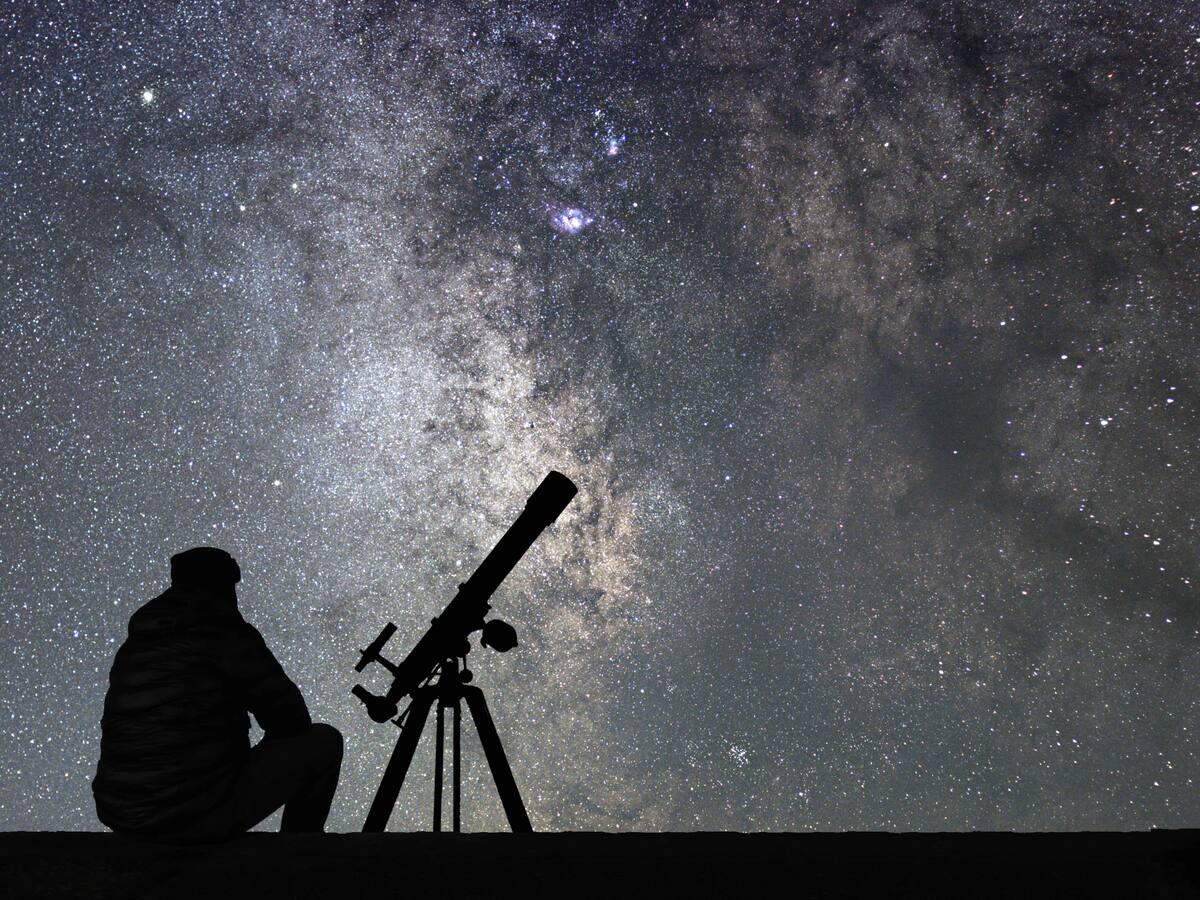 Vida extraterrestre y agujeros negros: Universidad de Chile ofrecerá charlas gratuitas por el Día de la Astronomía