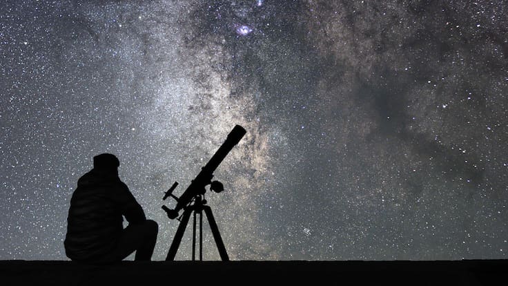 Vida extraterrestre y agujeros negros: Universidad de Chile ofrecerá charlas gratuitas por el Día de la Astronomía