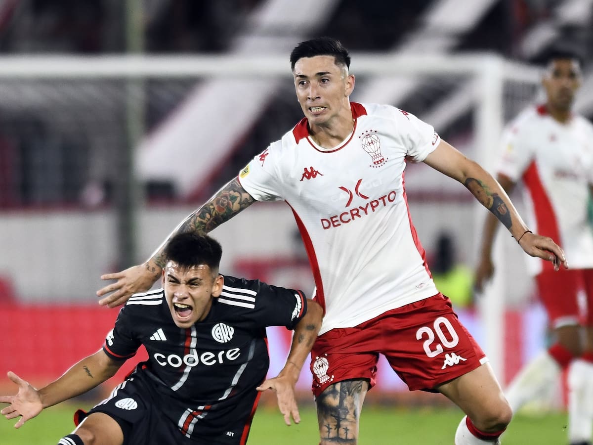 Racing avanza por el fichaje de Rodrigo Echeverría: esta es la nueva y millonaria oferta que enviará a Huracán