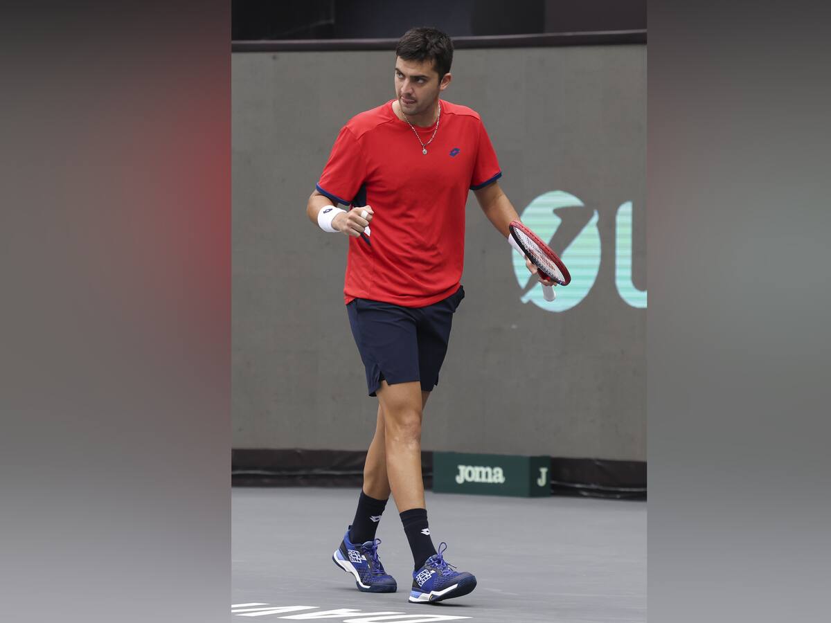 Tomás Barrios arrasa en su estreno en el Challenger de Curitiba