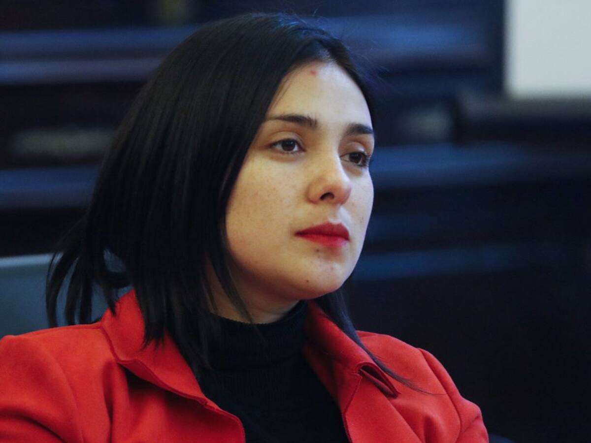 Karol Cariola criticó gestión de Jaime Mañalich: «No ha estado a la altura»