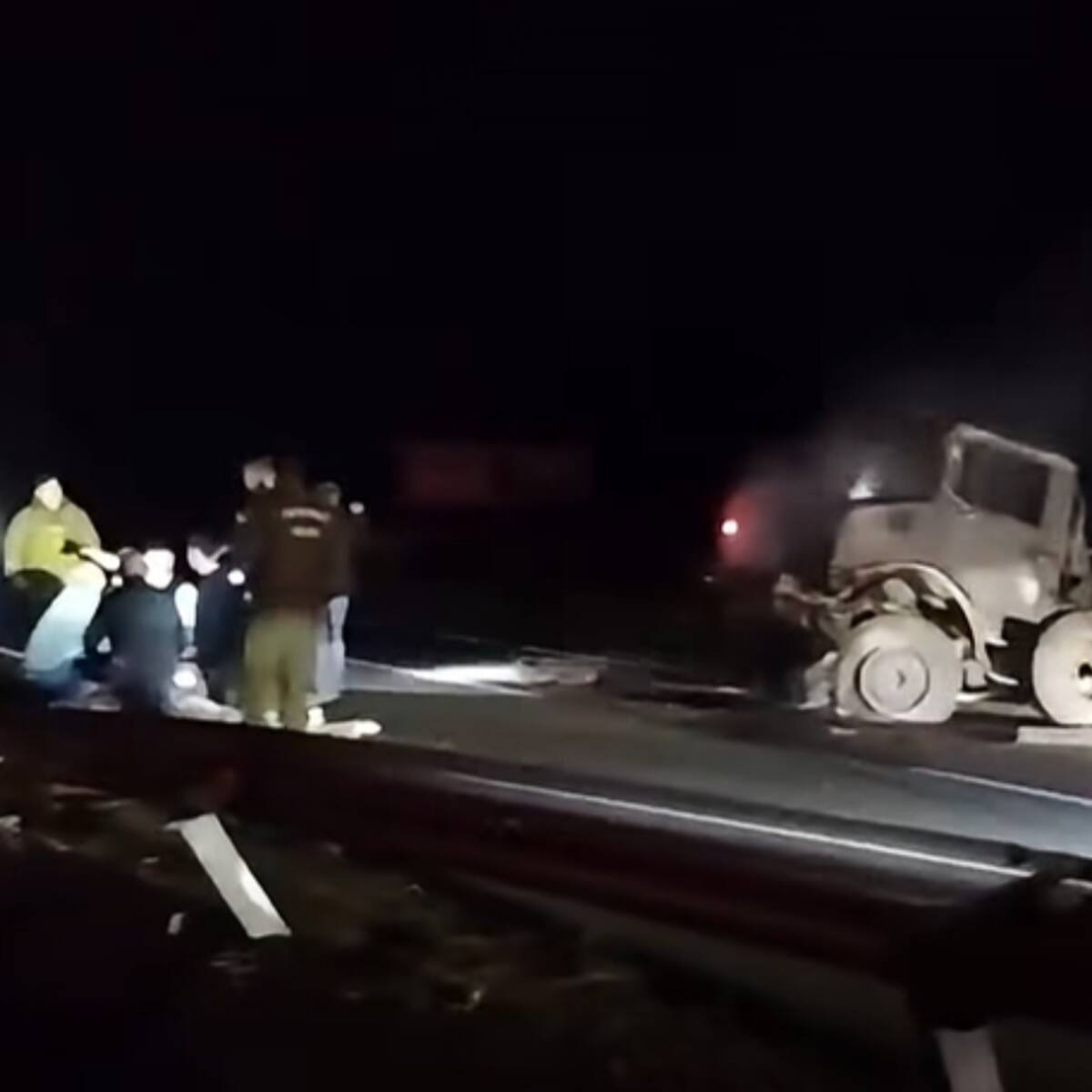 Un militar muere y otros tres uniformados quedan heridos tras choque entre vehículo del Ejército y camión en el Biobío