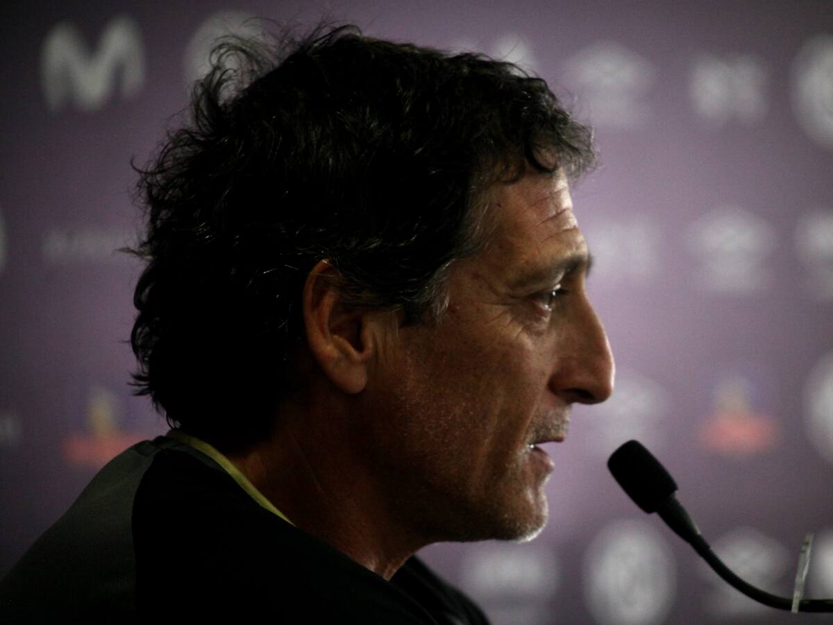 La íntima confesión de Mario Salas: «Me gustaría dirigir en Europa, en la Premier League»
