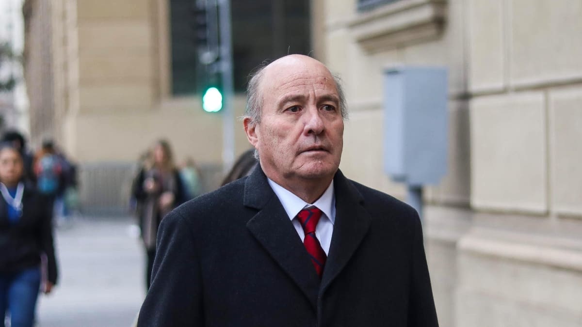 Plan de Quiroz contra “permisología” también benefició a empresa de la que fue consultor y que llevaba 17 años en trámite