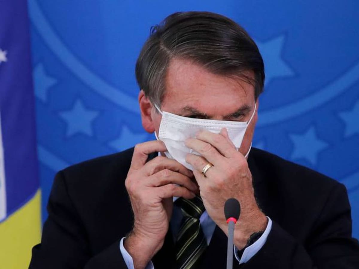 Más de la mitad de la población brasileña cree que Bolsonaro tiene responsabilidad en muertes por Covid-19