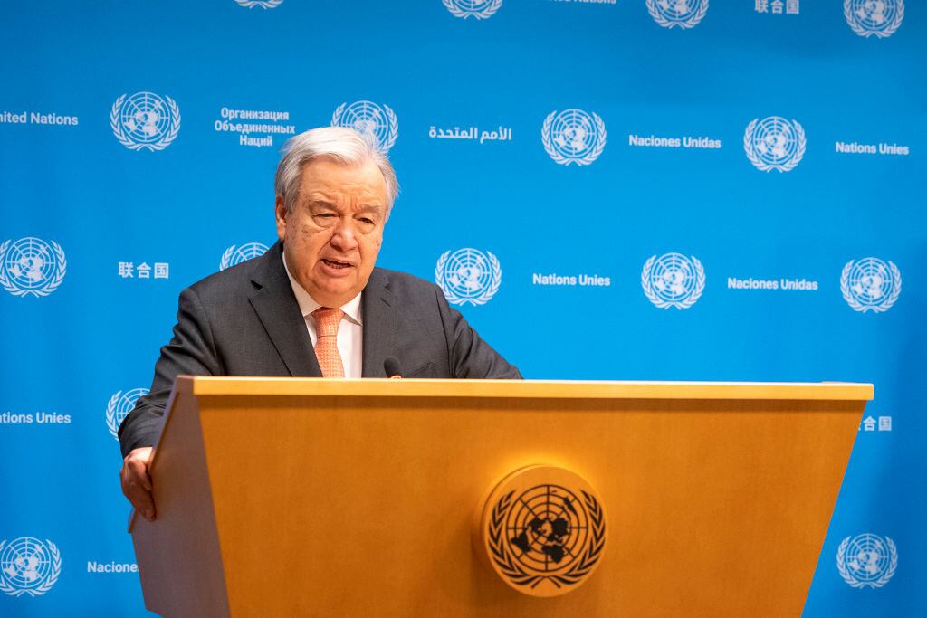 El secretario general de las Naciones Unidas, António Guterres, habla sobre la crisis en Medio Oriente ante la prensa en la sede de la ONU en Nueva York.