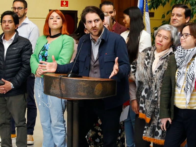 «No es un simple error»: Frente Amplio advierte posibles «labores de espionaje» en filtración de audio desde Cancillería