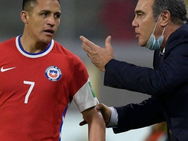 Alexis Sánchez será esperado por Martín Lasarte hasta el final para triple fecha clasificatoria