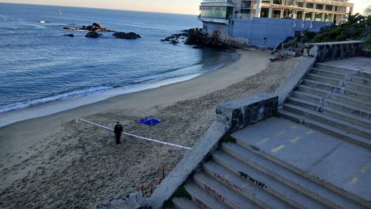 Encuentran cuerpo de mujer en orilla de playa en Viña del Mar