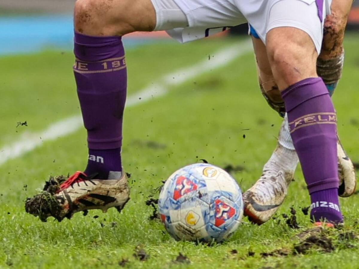 Alerta en la previa de un histórico clásico del fútbol chileno: “La cancha no está en condiciones”
