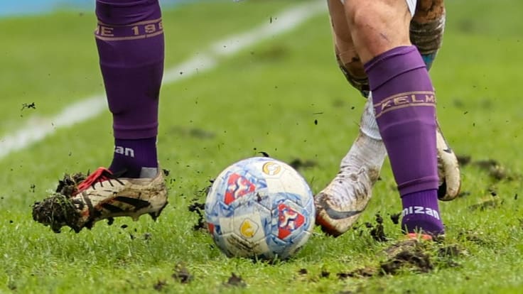 Alerta en la previa de un histórico clásico del fútbol chileno: “La cancha no está en condiciones”