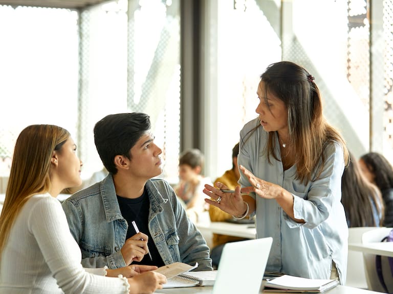 ¿Por qué en Chile decimos ‘al tiro’ para referirnos a algo inmediato?