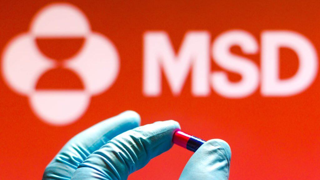 FDA autorizó uso de emergencia de píldora de Merck contra el covid-19